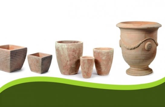 Terras-en-Tuin-Outlet-aardewerk-potten-en-bakken-aged-look-terra-cotta